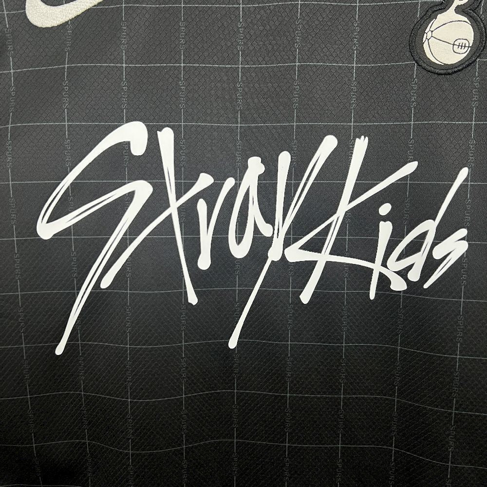 Maillot Tottenham x Stray Kids 25/26