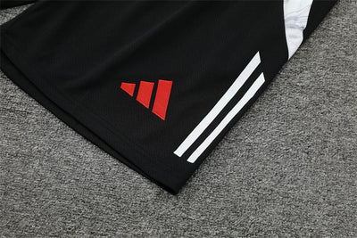 Kit Entrainement Manchester United 2024/2025